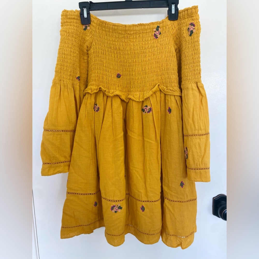 Free people off the shoulder mini